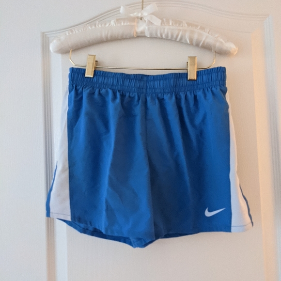 NWT girls Nike shorts XL - Picture 1 of 4